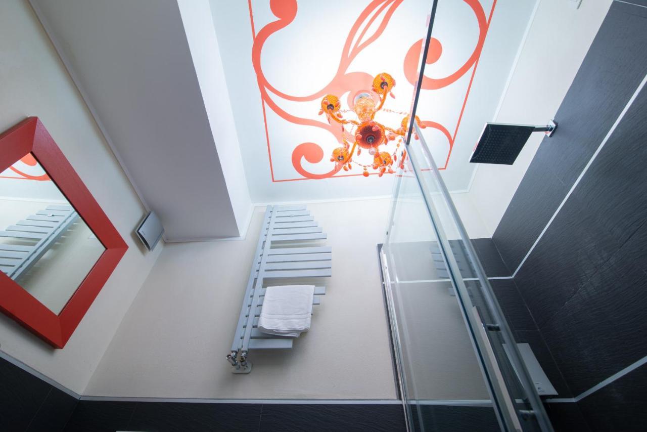 Happy Hotel Atelier Gardone Riviera Centro & Beach Εξωτερικό φωτογραφία