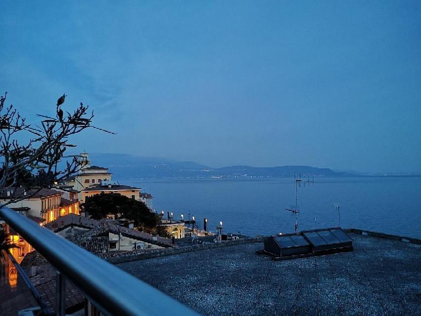Happy Hotel Atelier Gardone Riviera Centro & Beach Εξωτερικό φωτογραφία