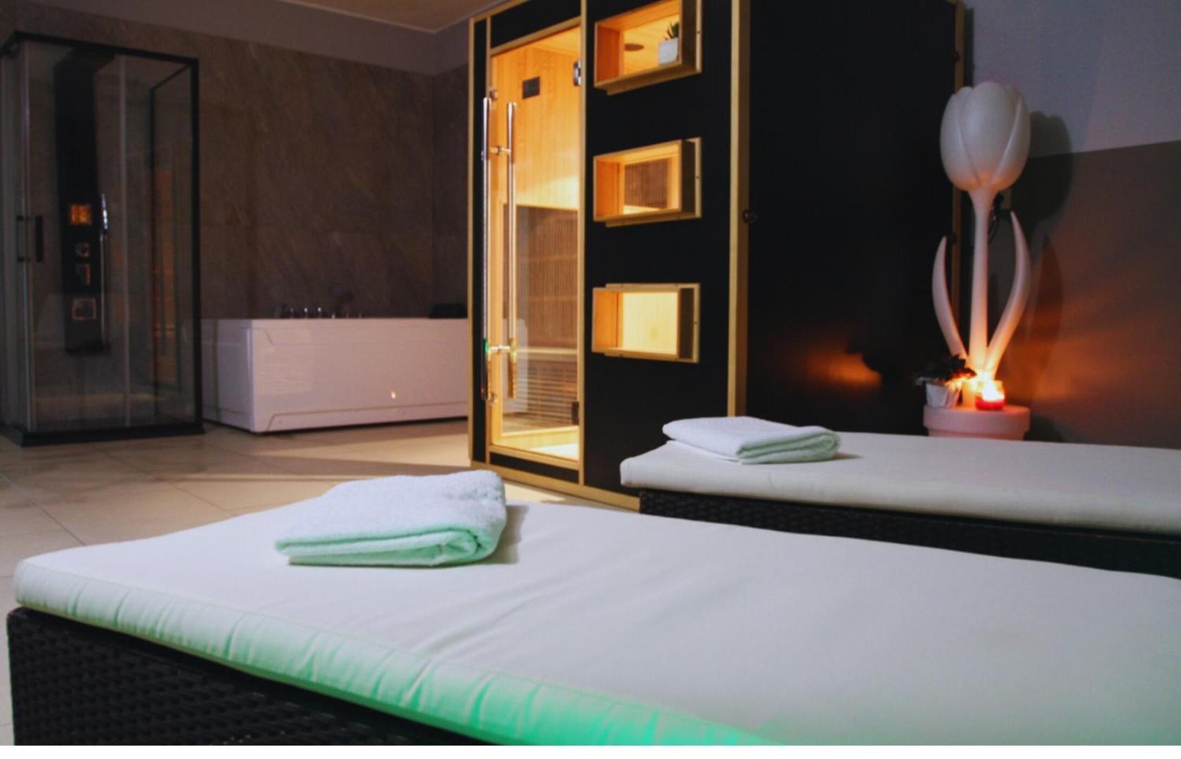Happy Hotel Atelier Gardone Riviera Centro & Beach Εξωτερικό φωτογραφία