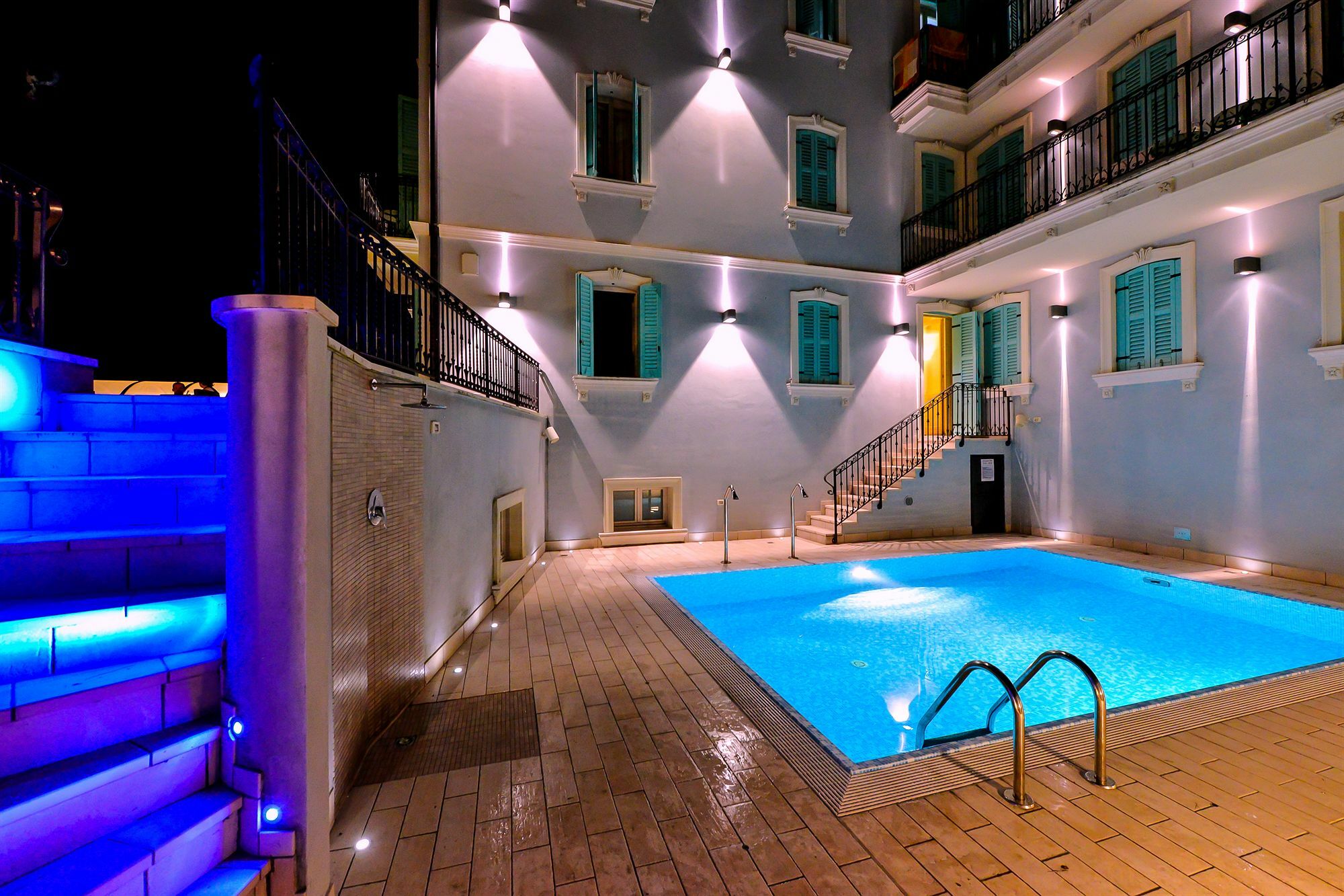 Happy Hotel Atelier Gardone Riviera Centro & Beach Εξωτερικό φωτογραφία